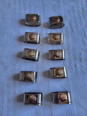 Art Deco Shell Accent Silver And Gold Dinner Party decorative Napkin Rings - 10